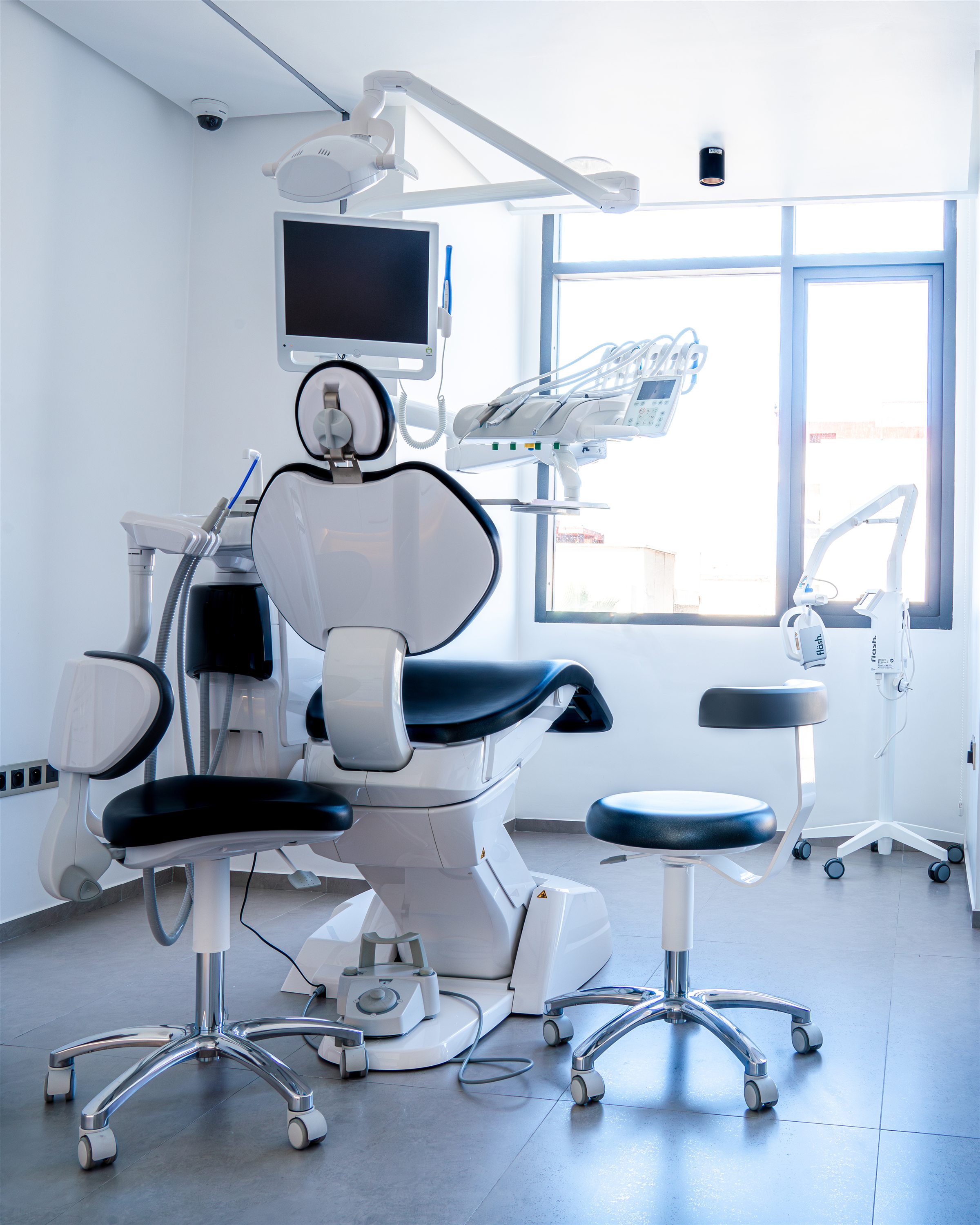 Première salle de soins dentaires du centre Annakhil